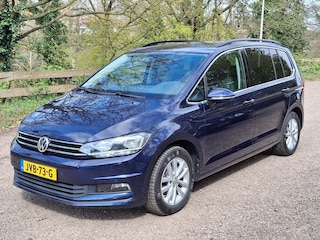 Volkswagen Touran 1.5 TSI Comfortline 7p/BTW/Stoelverw/ACC/Automaat