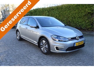Volkswagen Golf E-DITION Warmtepomp / SOH 92% / Addapt. Cruise / Apple,android