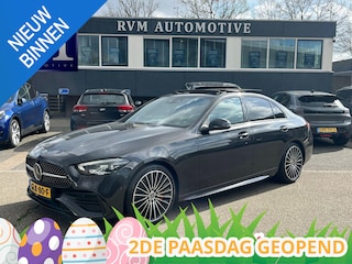 Mercedes-Benz C-klasse 300 AMG Line VAN: 43.900,- VOOR: 39.877,- UW LENTEVOORDEEL: 4.023,- | MEGA COMPLEET!! | RIJKLAARPIJS incl. 12mnd BOVAG