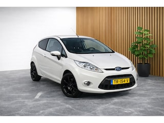 Ford Fiesta 1.25 Ghia Sport (AIRCO, STOELVERWARMING, VOORRUIT VERWARMING, ELEKT RAMEN, NIEUWE APK, GOED ONDERHOUDEN)