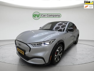 Ford Mustang Mach-E AWD 75 kWh | SOH 95% | Panoramadak | Memory Seats | 360 Camera | Bang & Olufsen | Keyless | 1e Eigenaar