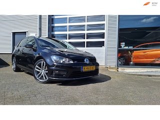 Volkswagen Golf 1.2 TSI Business Edition R Connected