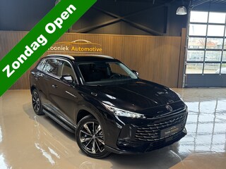 MG HS PHEV 1.5 Luxury Navigatie Volleder interieur 19 LMV treeplanken volledig nieuwe auto