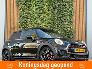 Mini Mini/Clubman/Cabrio 2.0 Chili|PANO|HEAD UP|231PK|JCW|HARMAN KARDON