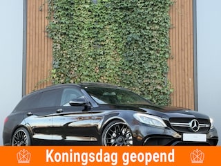 Mercedes-Benz C-klasse AMG C63|KUIPSTOELEN|PANO|CARBON|CAMERA|SPORTUITLAAT