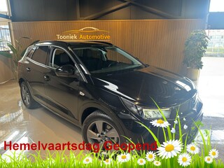 Opel Grandland 1.6 Turbo Plug-In Hybrid Ultimate Black Edtion Navigatie Cruise Control LMV  El Achterklep