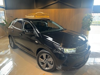 Opel Grandland 1.6 Turbo Plug-In Hybrid Ultimate Black Edtion Navigatie Cruise Control LMV  El Achterklep