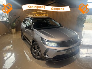 Opel Grandland X 1.2 Turbo Ultimate Navigatie LMV Airco