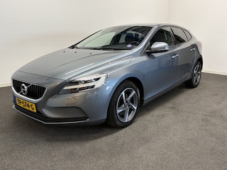 Volvo V40 2.0 123pk Momentum LED koplampen/ Stoel verw./ Navi/ Cruise