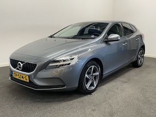 Volvo V40 2.0 123pk Momentum LED koplampen/ Stoel verw./ Navi/ Cruise