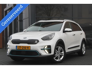 Kia Niro e-Niro ExecutiveLine 64 kWh | Trekhaak | Leder | Camera | ACC