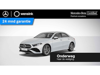 Mercedes-Benz A-klasse 180 AMG Line | Widescreen | Keyless | Stoelverwarming | Achteruitrijcamera |