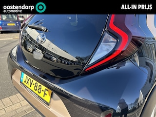 Toyota Aygo 1.0 VVT-i MT first