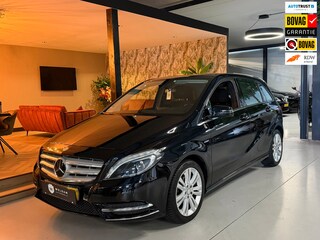 Mercedes-Benz B-klasse 180 Ambition NAP Garantie Afn. Trekhaak Cruise Navi Airco Led PDC Rijklaar