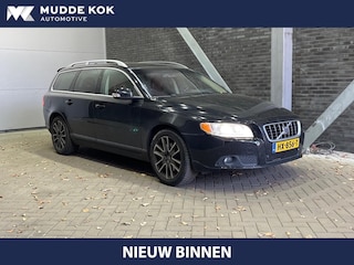 Volvo V70 2.4 D5 Summum | Trekhaak | Leder | Stoelverwarming | Getint Glas | 18 Inch