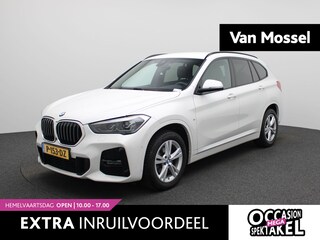 BMW X1 sDrive18i High Executive | M-SPORT | CAMERA | NAVIGATIE | SFEERVERLICHTING | STOELVERWARMING |