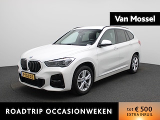 BMW X1 sDrive18i High Executive | M-SPORT | CAMERA | NAVIGATIE | SFEERVERLICHTING | STOELVERWARMING |