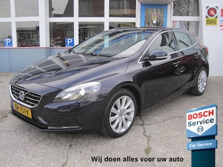 Volvo V40 2.0 T3 Summum - Rijklaarprijs, climat, trekhaak