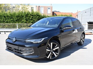 Volkswagen Golf Life Edition eHybrid Inclusief €2000,- inruilvoordeel |  Trekhaak, elektrisch uitklapbaar | 'App-Connect' draadloze smartphone integratie | Achterbank in ongelijke delen neerklapbaar incl. middenarmsteun en doorlaadmogelijkheid | Achterlichten LED
