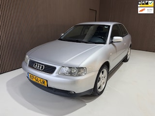Audi A3 1.6 Attraction Automaat/Nieuwe apk