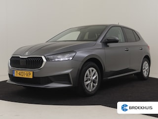Skoda Fabia 1.0 MPI Ambition 80 Pk | Cruise control | Airco | Apple carplay Android auto | DAB Parkeersensor Achter | 15"LMV
