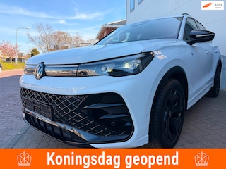 Volkswagen Tiguan 2.0 TDI| R-Line/Pano/Massage/360 Camera/IQ/ACC/AHK/Kardon/Vol Optie