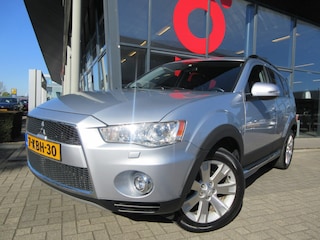 Mitsubishi Outlander 2.0 Edition One | AUTOMAAT | LPG | TREKHAAK | NAVIGATIE | LICHTMETALEN WIELEN 18" | 1.600 KG TREKGEWICHT |