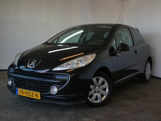 Peugeot 207 1.4 VTi Look NWE APK