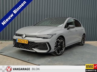 Volkswagen Golf 1.5 eTSI R-Line Edition | Panodak | IQ Light | Trekhaak wegkl. | Harman/Kardon | Head Up | Prijs Rijklaar!!