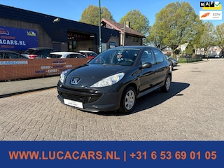 Peugeot 206 1.1 XR 2X SLEUTEL + BOEKJES!