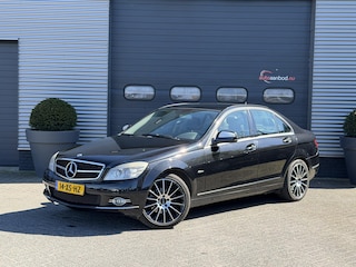 Mercedes-Benz C-klasse 200 K Avantgarde | Navigatie | Xenon | Climate Control | 18 Inch Lichtmetalen Velgen | Trekhaak |