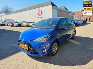 Toyota Yaris 1.5 Hybrid Design | LM-Velgen | Climate controle | Pre-crash detectie | Lane assist