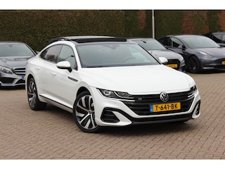Volkswagen Arteon 1.4 TSI eHybrid R-Line Business+ / Trekhaak / Panoramadak / Leder&Alcantara / 19'' / Sfeerverlichting / Keyless / Virtual Cockpit / Stuur+Stoelverwarming / DAB / ACC