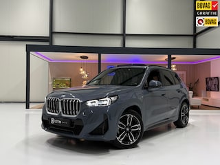 BMW X1 sDrive20i M Sport Pano Sportstoelen ACC Trekhaak Navi LED Camera Carplay