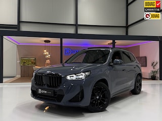BMW X1 sDrive20i M Sport Pano Sportstoelen ACC Trekhaak Navi LED Camera Carplay
