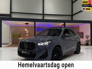 BMW X1 sDrive20i M Sport Pano Sportstoelen ACC Trekhaak Navi LED Camera Carplay
