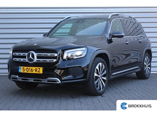 Mercedes-Benz GLB 7-ZITS 180 136PK LUXURY LINE AUTOMAAT / NAVI / LEDER / CLIMA / FULL-LED / PDC / 19" LMV / PANO. DAK / MULTIBEAM / ORG. NL. / KEYLESS / WINTERPAKKET !!