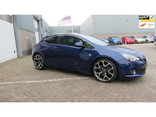 Opel Astra GTC 1.4 Turbo Sport