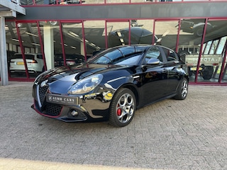 Alfa Romeo Giulietta 1.4 Turbo MultiAir Super | Org. NL | CC | Clima | Navi | Parkeer achter |