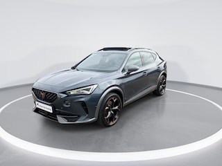 Cupra Formentor 1.4e-Hybrid 180kW/245PK VZ · Panoramadak · Trekhaak · Navigatie · Camera ·  Apple/Android Car Play · Elektrische stoelverstelling ·