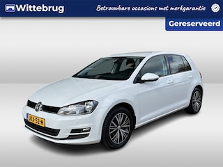 Volkswagen Golf 1.2 TSI Connected Series / Trekhaak / DSG / Navigatie / Stoelverwarming