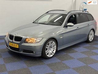 BMW 3-serie Touring 320i Executive / SCHUIFKANTELDAK / NAP / AUTOMAAT