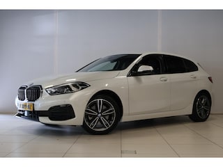 BMW 118i | LED | Automaat | Clima | Camera | .