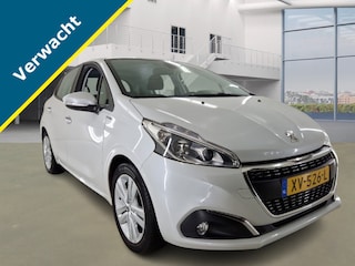 Peugeot 208 VERWACHT! 1.2 PT SIGNATURE + AIRCO/APPLE CARPLAY/ANDROID AUTO/PDC/CRUISE
