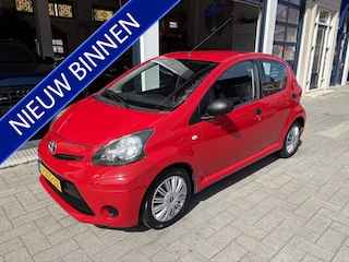 Toyota Aygo 1.0 VVT-i Now 5-DEURS/AIRCO
