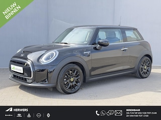 Mini Mini Cooper SE 33 kWh Automaat / Accu SOH 96% / Navigatie / Cruise Control / Stoel Verwarming / Apple Carplay & Android Auto / Start Stop / All Season Banden /