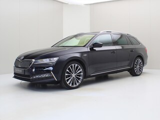 Skoda Superb Combi 1.4 TSI iV 218PK DSG6 L&K [ PANO+ACC+CAMERA+CARPLAY+STOELVERWARMING+CLIMATE ]