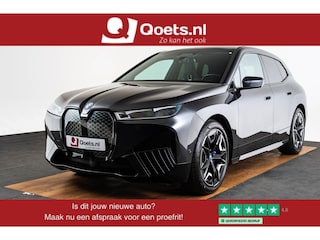 BMW iX xDrive50 High Executive 112 kWh Sportpakket - Trekhaak - Panoramadak - Multifunctionele stoelen - Stoelventilatie - Driving/Parking Assistant Professional - Soft Close - Comfort Access - Harman Kardon -