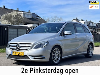 Mercedes-Benz B-klasse 180 Ambition Automaat*Leder*Navigatie*Cruise*NAP*Airco*Xenon*LM velgen*