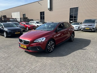Volvo V40 1.5 T3 Nordic+ - Pano - 18 Inch - LED - Navi - Sensoren - Camera